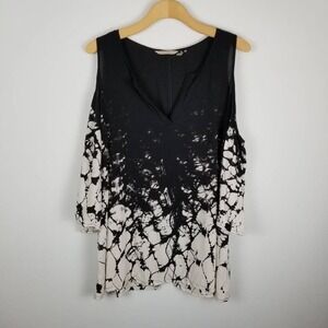 Soft Surroundings Black & White Cold Shoulder Tunic Size M